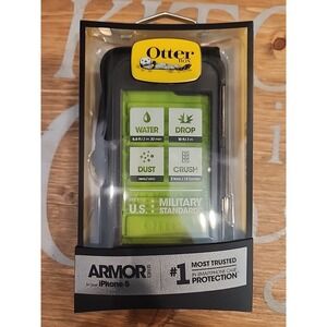 NEW Iphone 5 Otterbox Armor Series‎ Black W/ Green
